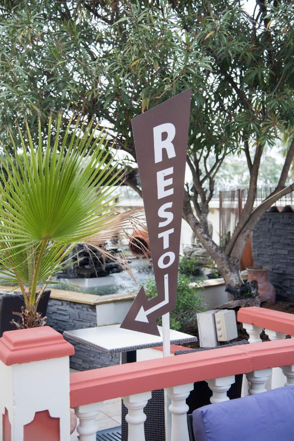 Hotel Restaurant Mon Auberge Lunel  Ngoại thất bức ảnh