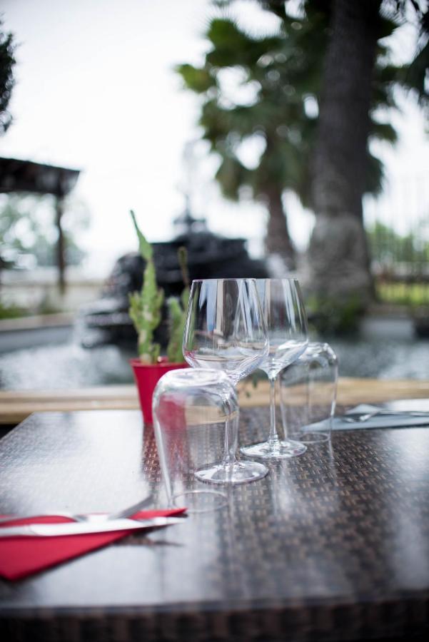 Hotel Restaurant Mon Auberge Lunel  Ngoại thất bức ảnh